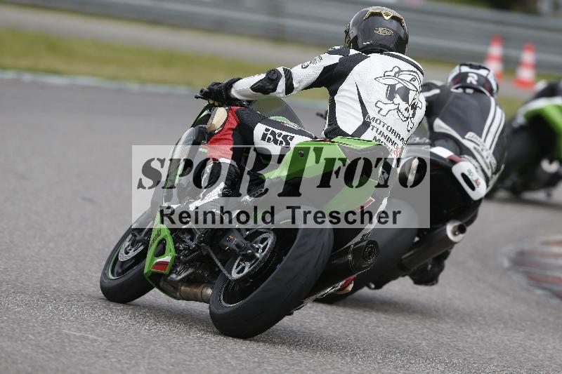 /Archiv-2024/13 22.04.2024 Plüss Moto Sport ADR/Freies Fahren/unklar